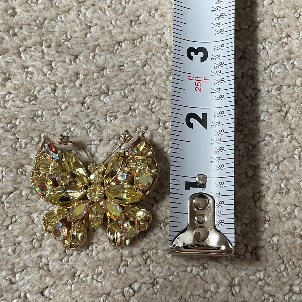 Vintage Signed Regency Butterfly Brooch - Picture 8 of 9